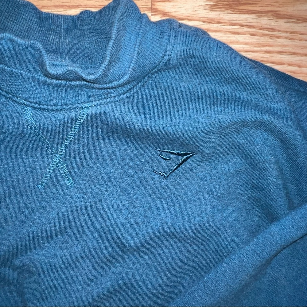 Never worn gymshark cropped long sleeve - Picture 2 of 3